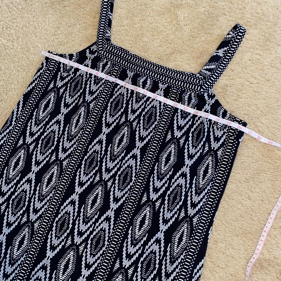 ⚪️⚫️NWOT White House Black Market Pocket Midi - Picture 12 of 12